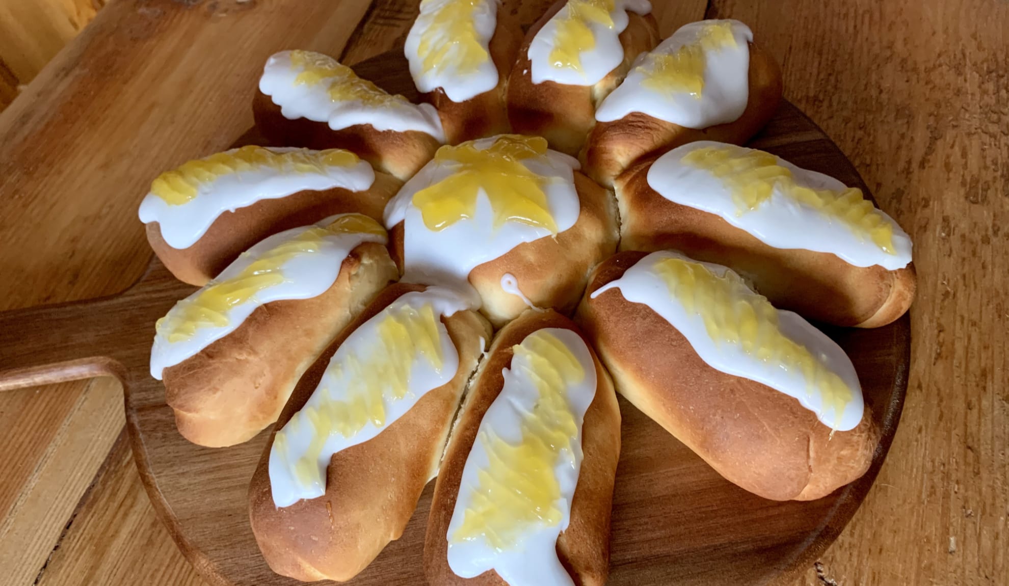 Recipe: Lemon Iced Buns | The Cruising Baker